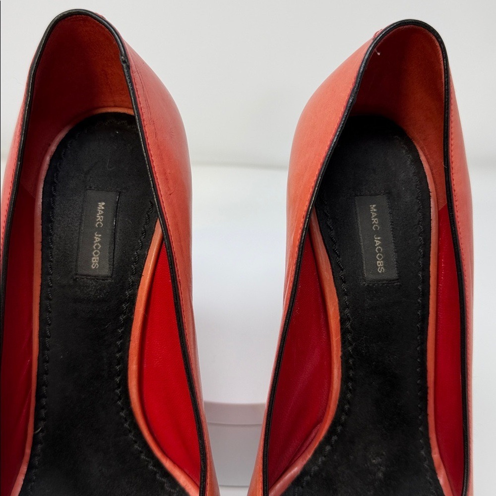Marc Jacobs Peep Toe Heart Vintage 2008 Heels Red Leather Block Heel Size 6/36 - Picture 8 of 12